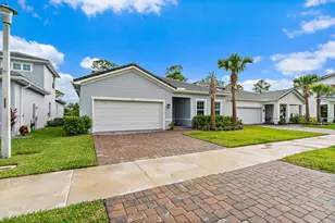 200 SW Pomeroy St, Stuart, FL 34997 - Photo 7