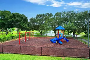 5901 White Cypress Dr, Lake Worth, FL 33467 - Photo 43