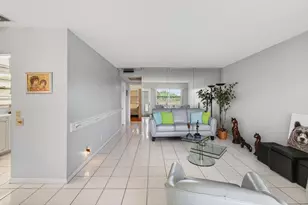 281 Dorset G, Boca Raton, FL 33434 - Photo 9