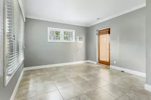 121 NE Spanish Ct, Boca Raton, FL 33432 - Photo 23