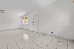 180 Saxony D, Delray Beach, FL 33446 - Photo 9