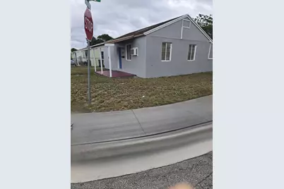 595 W 3rd Street, Riviera Beach, FL 33404 - Photo 3