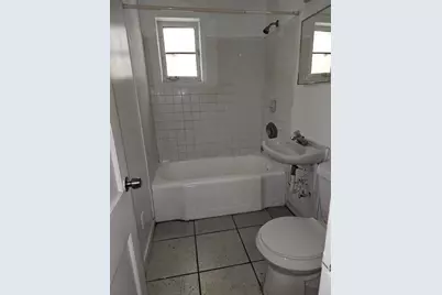 595 W 3rd Street, Riviera Beach, FL 33404 - Photo 9