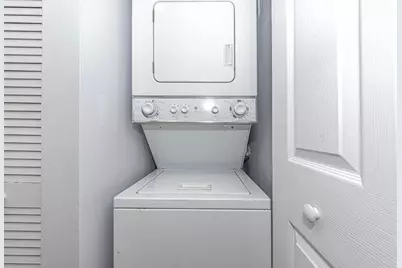 630 S Sapodilla Avenue, Unit #102, West Palm Beach, FL 33401 - Photo 23