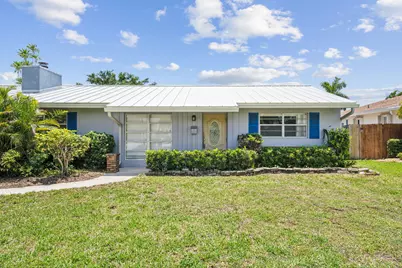 4194 Honeysuckle Avenue, Palm Beach Gardens, FL 33410 - Photo 5