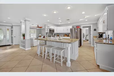 12046 Prosperity Farms Road, Palm Beach Gardens, FL 33410 - Photo 7