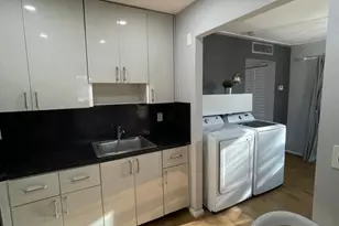 E Saxony Ln E Unit, Delray Beach, FL 33446 - Photo 13