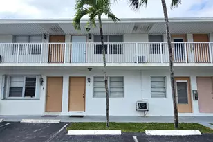 810 Lake Shore Dr, Lake Park, FL 33403 - Photo 1