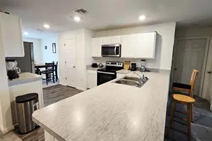 1346 SE Floresta Dr, Port Saint Lucie, FL 34983 - Photo 9