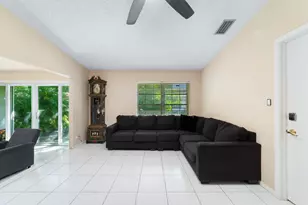 15979 Forsythia Cir, Delray Beach, FL 33484 - Photo 5
