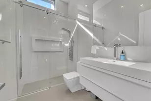 2401 NE 13th St, Fort Lauderdale, FL 33304 - Photo 43