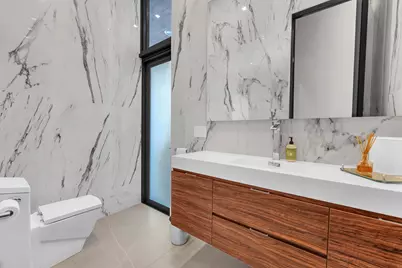 2401 NE 13th Street, Fort Lauderdale, FL 33304 - Photo 39