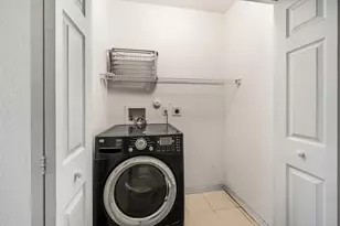 1927 Alamanda Way, Riviera Beach, FL 33404 - Photo 21