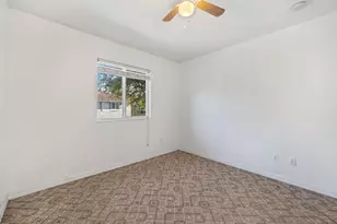 1927 Alamanda Way, Riviera Beach, FL 33404 - Photo 17