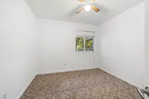 1927 Alamanda Way, Riviera Beach, FL 33404 - Photo 15