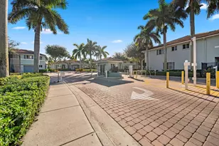 1927 Alamanda Way, Riviera Beach, FL 33404 - Photo 33