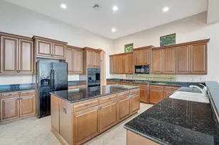 10513 Versailles Blvd, Wellington, FL 33449 - Photo 15