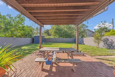 818 Kaye Street, West Palm Beach, FL 33405 - Photo 13