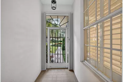520 E Tall Oaks Drive, Palm Beach Gardens, FL 33410 - Photo 11