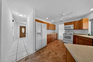 649 SE Clifton Ln, Port Saint Lucie, FL 34983 - Photo 15