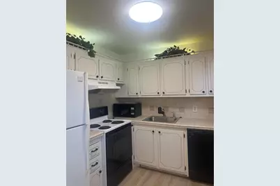 74 Northampton D, West Palm Beach, FL 33417 - Photo 3