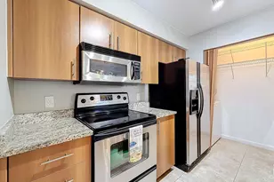 1020 Crystal Way, Delray Beach, FL 33444 - Photo 3