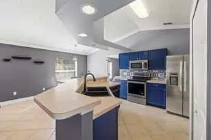 314 SW De Gouvea Ter Terrace, Port Saint Lucie, FL 34984 - Photo 9