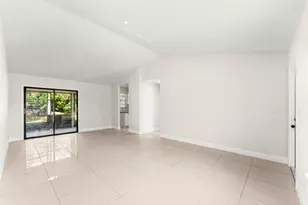 18055 W Sycamore Dr, The Acreage, FL 33470 - Photo 33