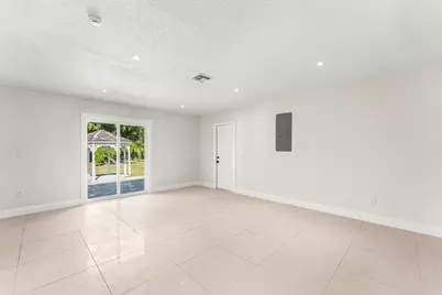 18055 W Sycamore Drive, The Acreage, FL 33470 - Photo 21