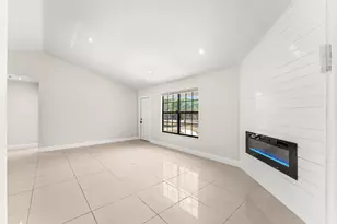 18055 W Sycamore Dr, The Acreage, FL 33470 - Photo 7