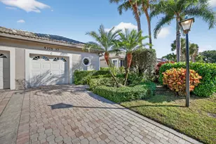 5375 Monterey Cir, Delray Beach, FL 33484 - Photo 3