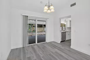 11631 NW 32nd Manor, Sunrise, FL 33323 - Photo 7