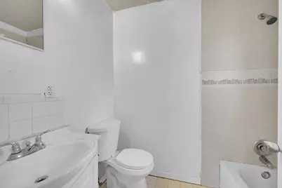 1645 W 31st Street, Riviera Beach, FL 33404 - Photo 15