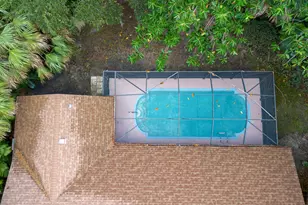 1090 SE Buttonwood Cir, Stuart, FL 34997 - Photo 9