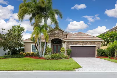 912 SW Sun Circle, Palm City, FL 34990 - Photo 1