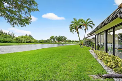 5710 Parkwalk Circle E, Boynton Beach, FL 33472 - Photo 31