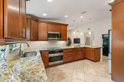 2614 La Lique Circle, Palm Beach Gardens, FL 33410 - Photo 13