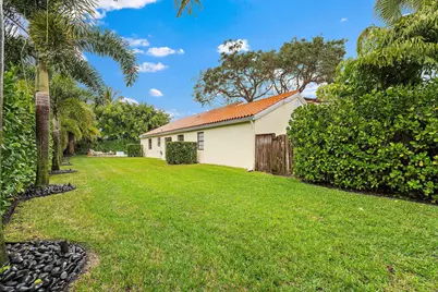 2614 La Lique Circle, Palm Beach Gardens, FL 33410 - Photo 49