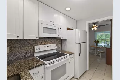 1820 S Ocean Boulevard 2B, Delray Beach, FL 33483 - Photo 5