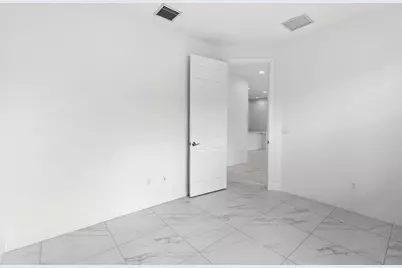 26017 SW Viterbo Way, Port Saint Lucie, FL 34986 - Photo 15