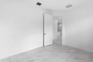 26017 SW Viterbo Wy, Port Saint Lucie, FL 34986 - Photo 15