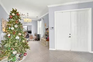 130 Canterbury Pl, Royal Palm Beach, FL 33414 - Photo 13