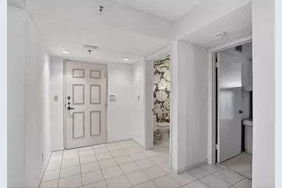 7564 Regency Lake Drive, Unit #701, Boca Raton, FL 33433 - Photo 5