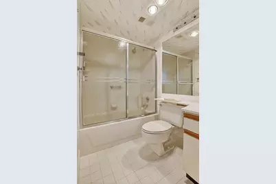 7564 Regency Lake Drive, Unit #701, Boca Raton, FL 33433 - Photo 37