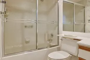 7564 Regency Lake Dr, Boca Raton, FL 33433 - Photo 37