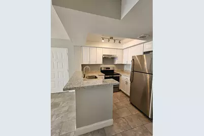 700 Executive Center Drive, Unit #23, West Palm Beach, FL 33401 - Photo 5