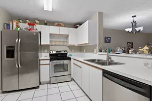 9880 Kamena Cir, Boynton Beach, FL 33436 - Photo 13