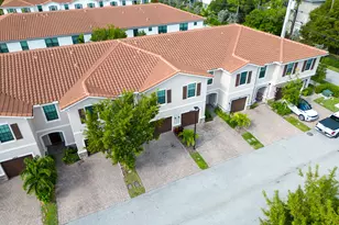 4407 Hemlock Dr, Riviera Beach, FL 33410 - Photo 3