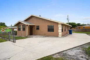 1233 W 32nd St, Riviera Beach, FL 33404 - Photo 3