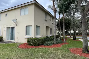 3121 N Evergreen Cir, Boynton Beach, FL 33426 - Photo 9